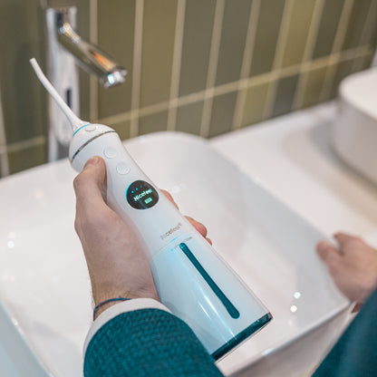 Nicefeel  FC1596 White Portable Water Flosser Cordless  Dental Cleaner Irrigator
